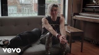 Video thumbnail of "Marianas Trench - The Making Of Astoria"