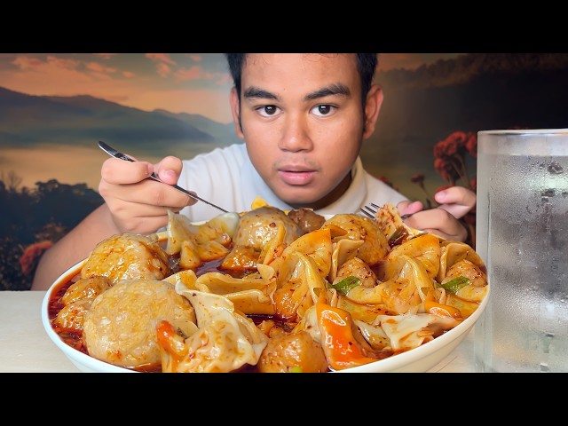Tiba-tiba baksonya menghilang⁉️pedas nya urat isi lemak pake pangsit ayam Mukbang