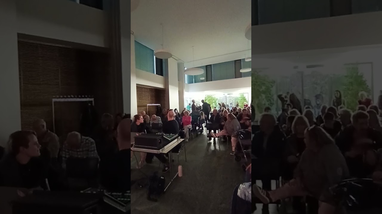 Jesse Ritch Gitarrist Mundart Unplugged Tour in Solina Spiez am 13.11.22.