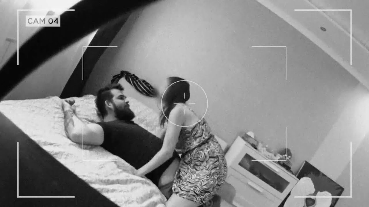 Залетевшая пышка изменяет мужу с каким-то лысым мужичком HD Залетевшая пышка изменяет мужу с каким-то лысым мужичком HD