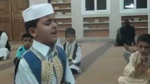 طفل ليبي ختم القران الكريم فلم يتحمل فبكى لله وسجد من الخشوع تبارك الله