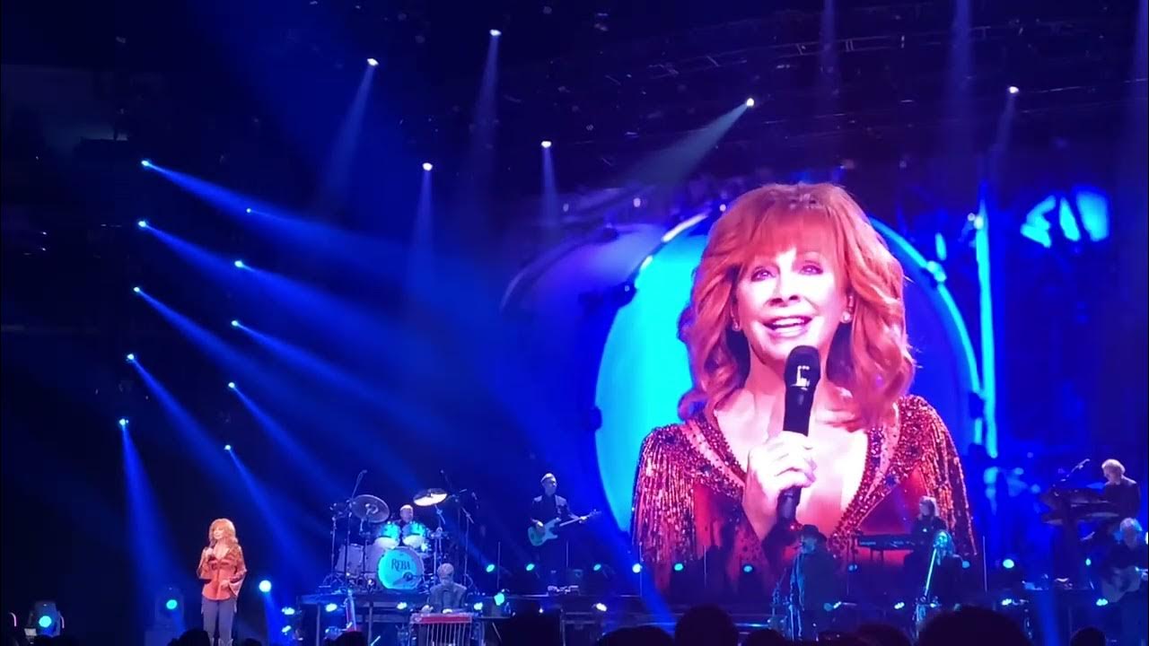 Reba McEntire “The Heart Won’t Lie” Memphis TN, 11/17/22 - YouTube
