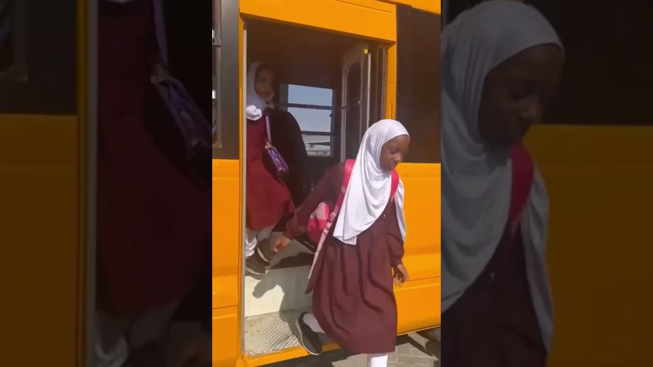 سلامتك مقصدنا (نوم ابراهيم في الحافلة)