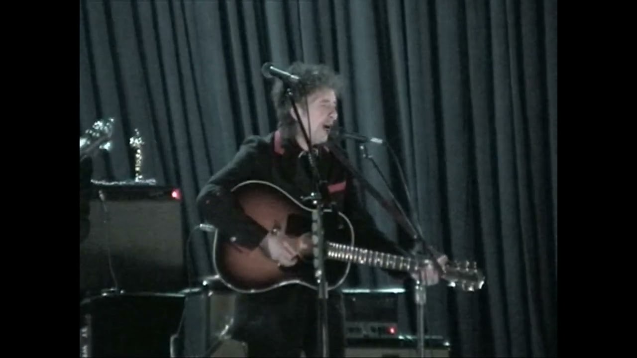 Bob Dylan - Positively 4th Street. Philadelphia, PA. 2002 - YouTube