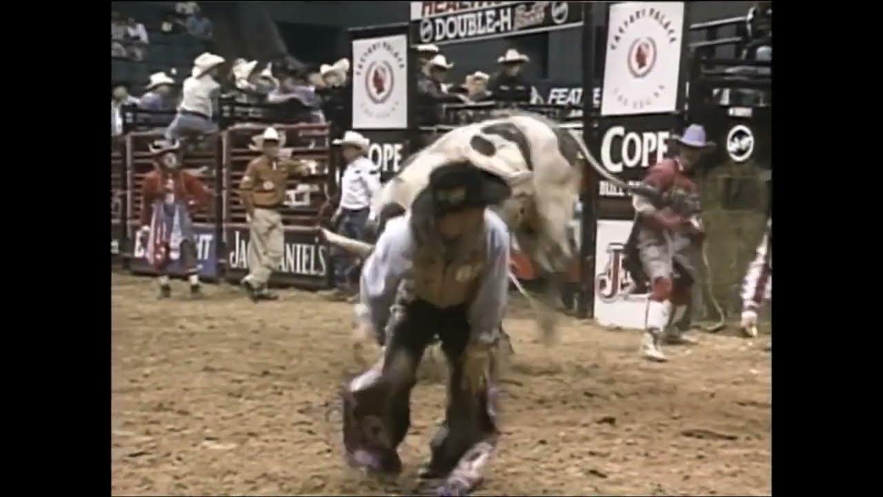 Jesse James bucks Judd Mortensen 00 PBR Grand Rapids YouTube