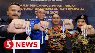 Download lagu Govt considering recommendation to gazette rescue personnel service medals as federal award
