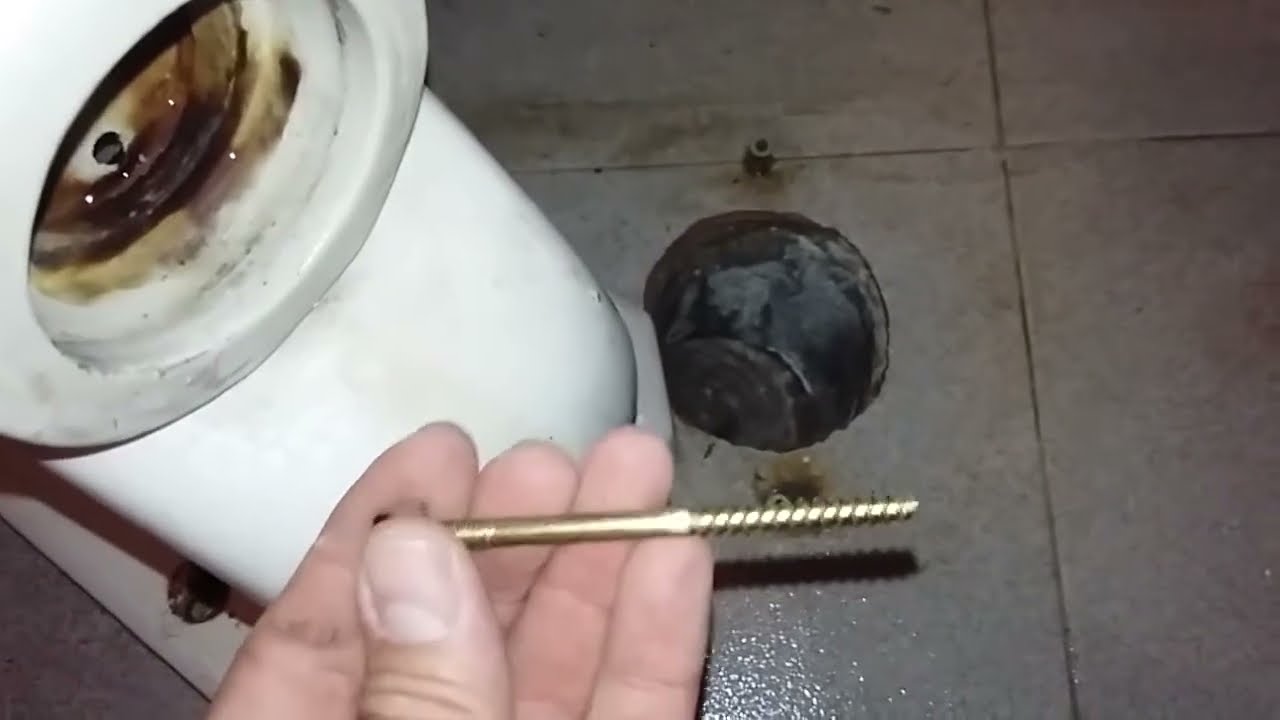 Canal JDB. Reparación de Inodoro cambio aro sellador y arreglo de fuelle complicado. Parte 1. tampa