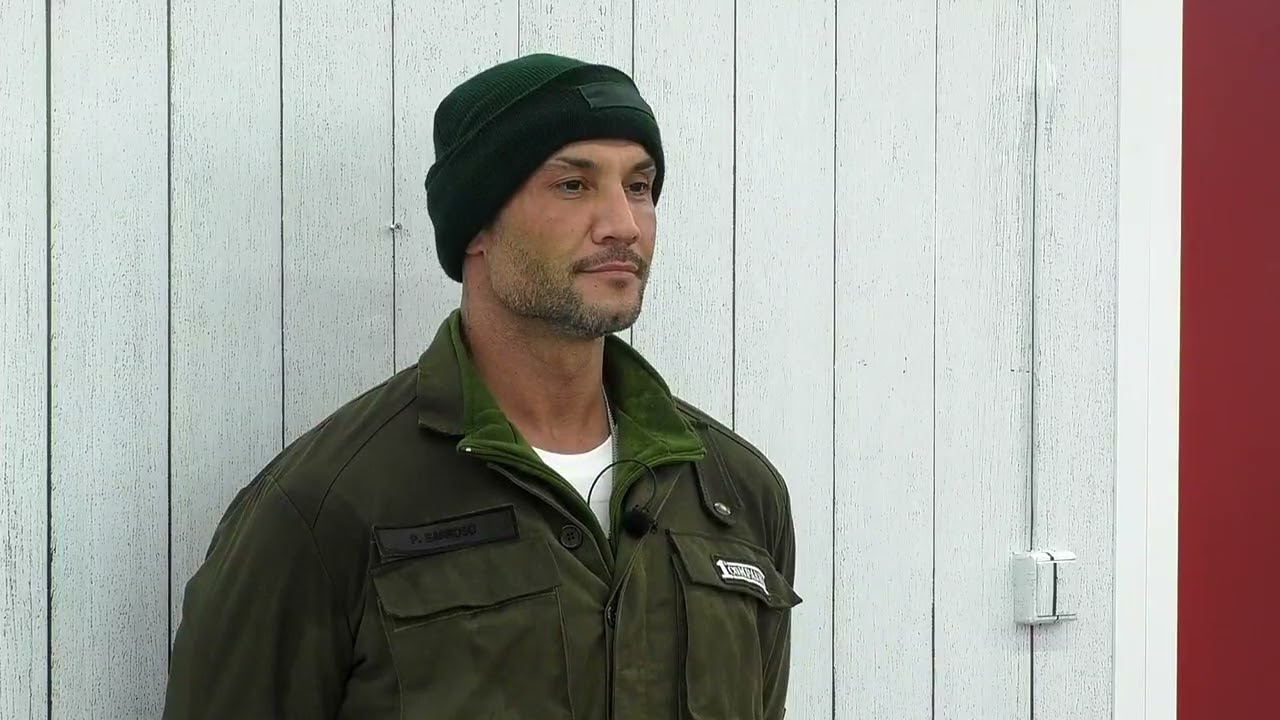 Quase correu mal. Recrutas desatam a rir na cara do comandante