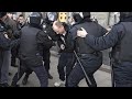 Manifestazione e arresti a Mosca, l