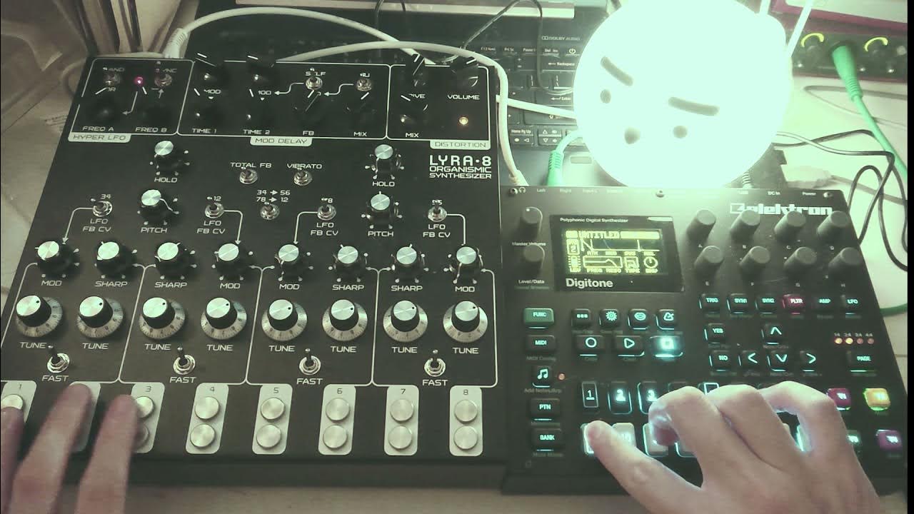 Boring sound. Громкий шум. Смайл зевает. A man with a tape recorder in his hand. Шум в наушниках.