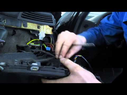 Как снять обшивку двери w220