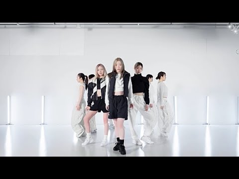IS:SUE (イッシュ)'SHINING'| Dance Practice Mirror