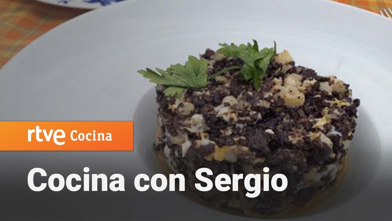 Cocina con Sergio: Revuelto de morcilla y pera | RTVE Cocina