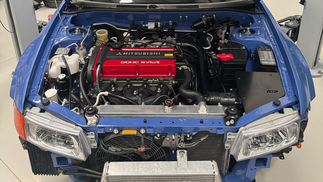 На Lancer EVO 6 установили новый двигатель.