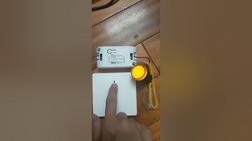 Công tắc điều khiển từ xa không dây dán tường gắn tường 1 cổng 1 kênh