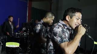 UNA RAYA MAS AL TIGRE -  SENSUAL KARICIA  ( EN VIVO )