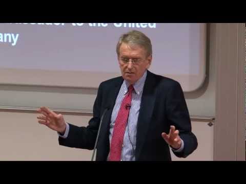 Vice-Chancellor's Distinguished Lecture Series - Sir Chris Meyer: The Lessons Of History