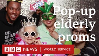 The pop-up proms bringing happiness to the elderly - BBC World Service