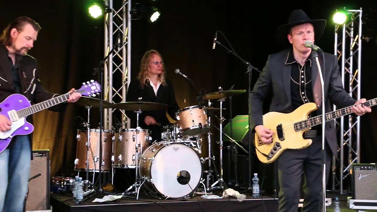 Marko Haavisto & Poutahaukat - Myrskyn keskellä & Vähän ennen vappua - Jokamiehen Festivaali 2015