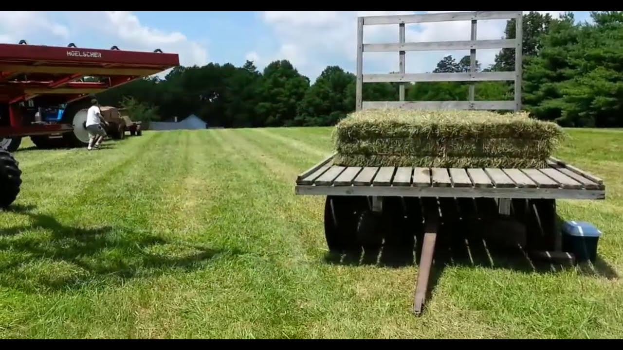 baling-hay-with-accumulator-and-grapple-small-bale-youtube