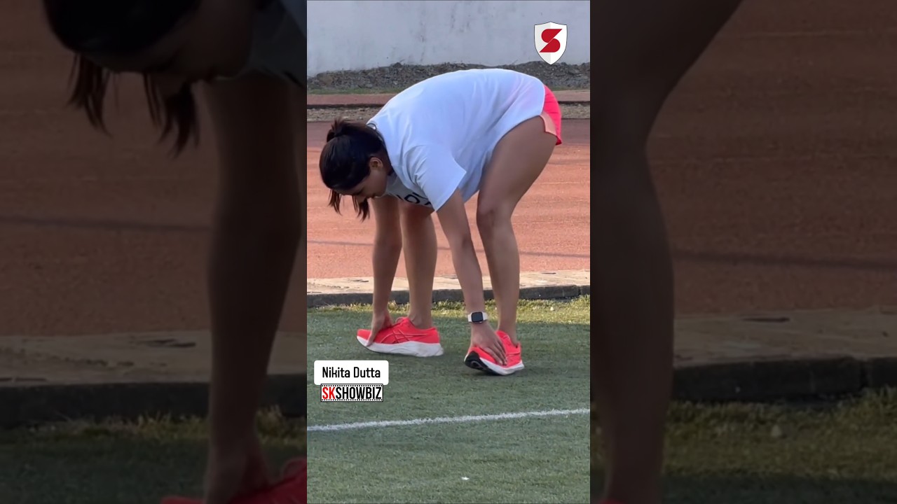 Nikita Dutta Doing Exercise 🔥 