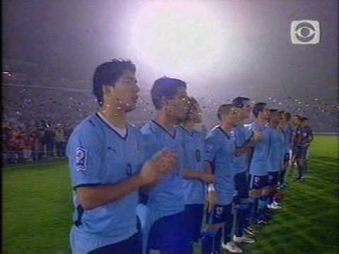 Himno Nacional Uruguayo interpretado por El Zurdo Bessio