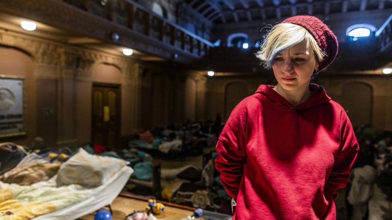 New Update Polen: Ukrainische Flüchtlinge suchen Zuflucht in Theater | AFP