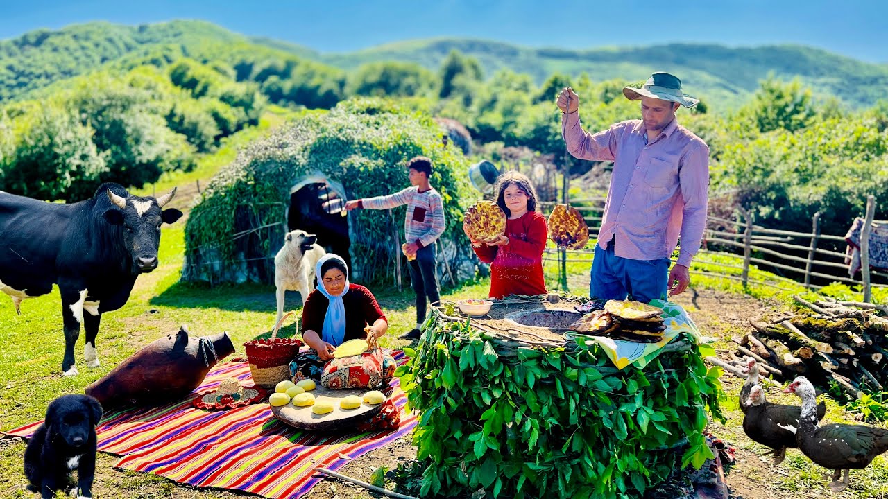 Firing Up a Clay Oven in the Mountains | Baking Delicious Traditional Fatir Bread