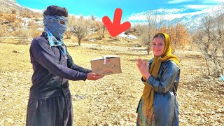 Download Lagu Inspirational Story: Young Man's Incredible Gift to Homeless Girl MP3