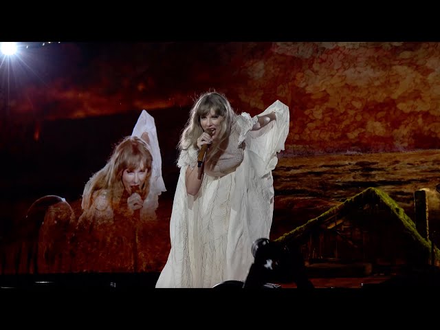 Taylor Swift - August (Santa Clara 7/29/2023 Eras Tour) class=