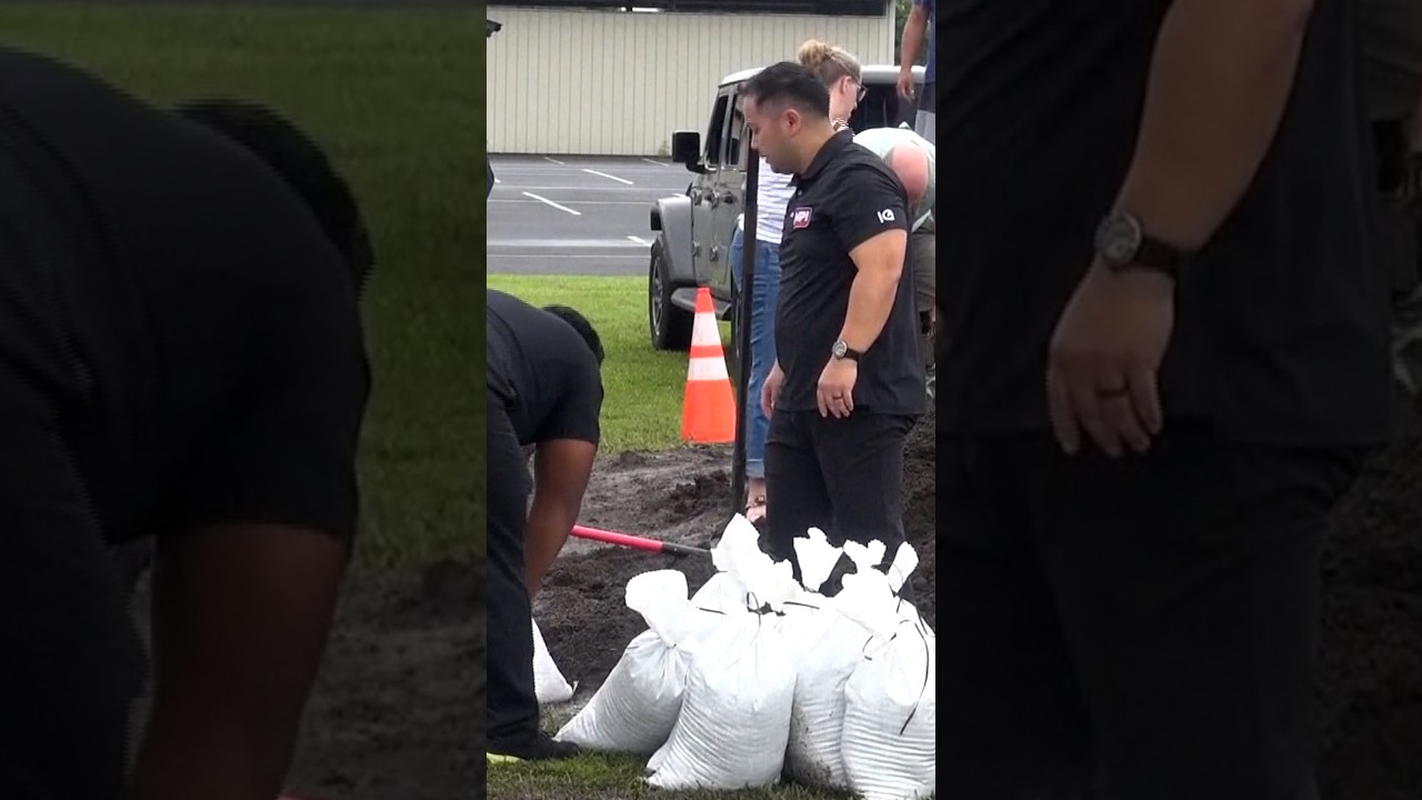 Hawaiians prepare for potential destruction from Hurricane Nolo