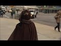 Watch How People React in New York City When Woman Dresses in Full Veil