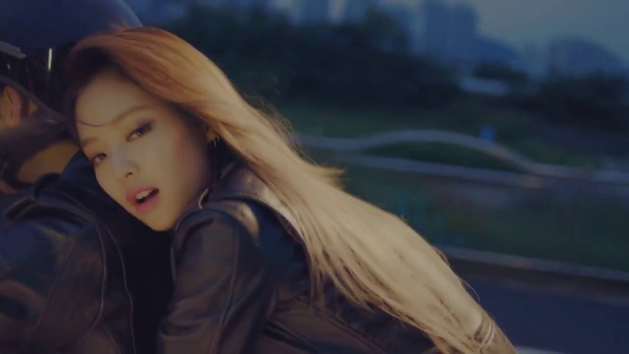 блэк пинк скуар ап. Slow motion jennie. Jennie blackpink. Jennie solo remix. Slow motion jennie.