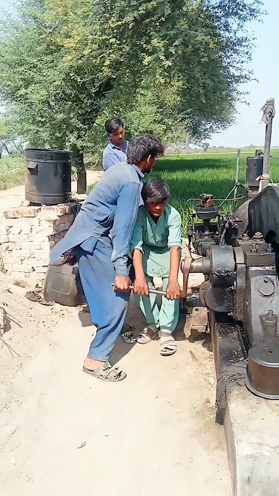 Download lagu starting old black engine hard work - #diesel #fuel #engines #old #black #engine #sound