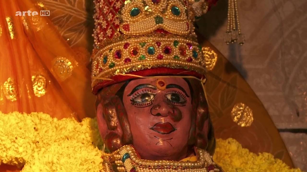 (2.1) Enquête d'ailleurs - La Réunion, la marche sur le feu