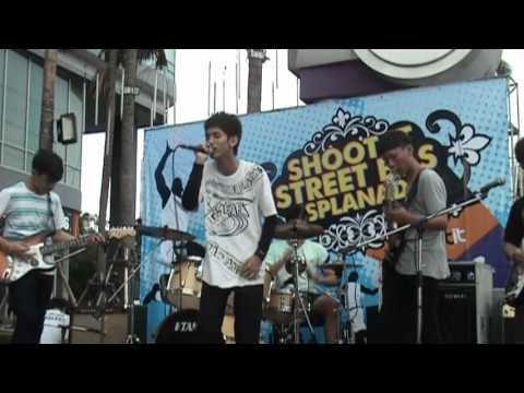 เพียงพอ  - The Apple (Cover) Concert เอสพานาด Shot it