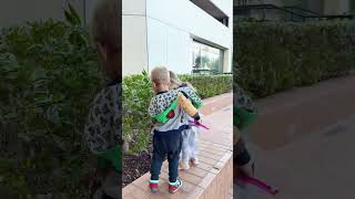 Kids Walking Cute Video! Toddlers outdoors time