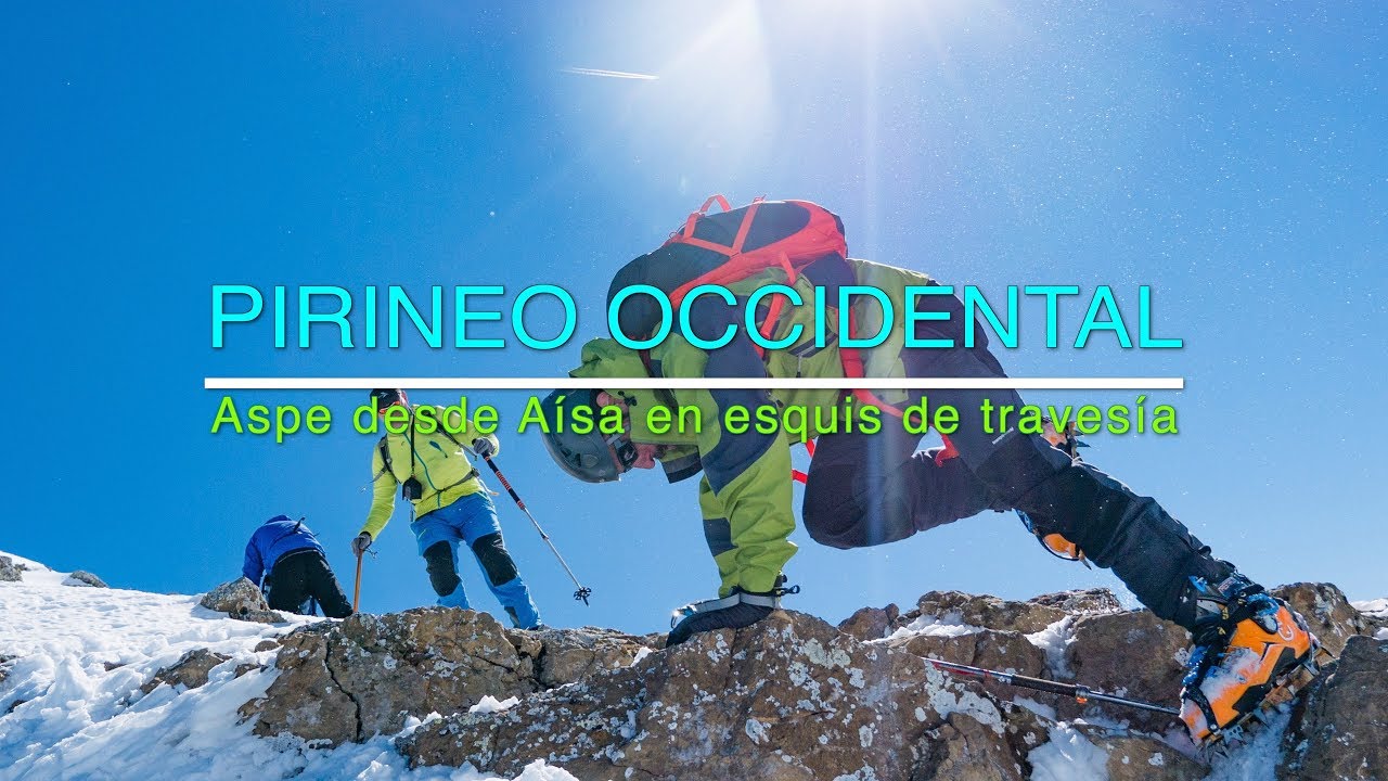 Aspe Pirineo Occidental desde Aísa con esquis.