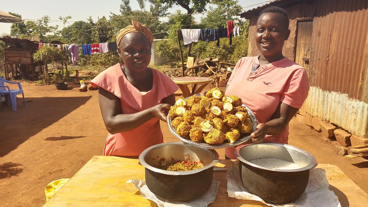 Crispy deep fried eggs 🥚_The ultimate crunchy, rice ana peas 