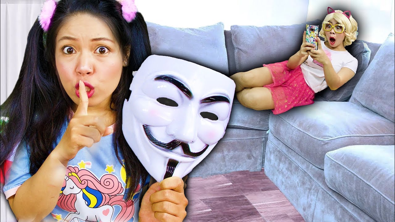 เพื่อน คือ คนใส่หน้ากาก |  ชิคกี้พาย