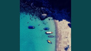 Hypnotic Smooth Jazz Saxophone - Vibe for Escaping Winter