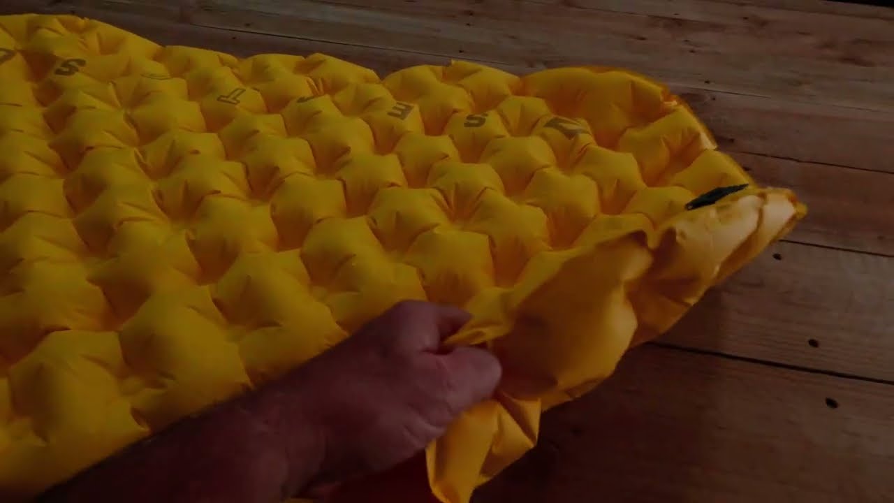 Sea To Summit Ultra Light Air Sleep Mat - YouTube
