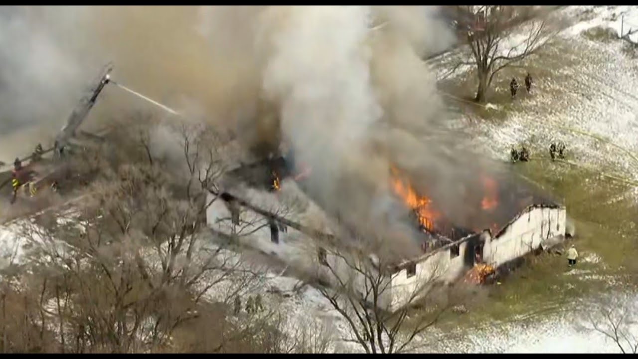LIVE: Massive church fire in Ford Heights - YouTube