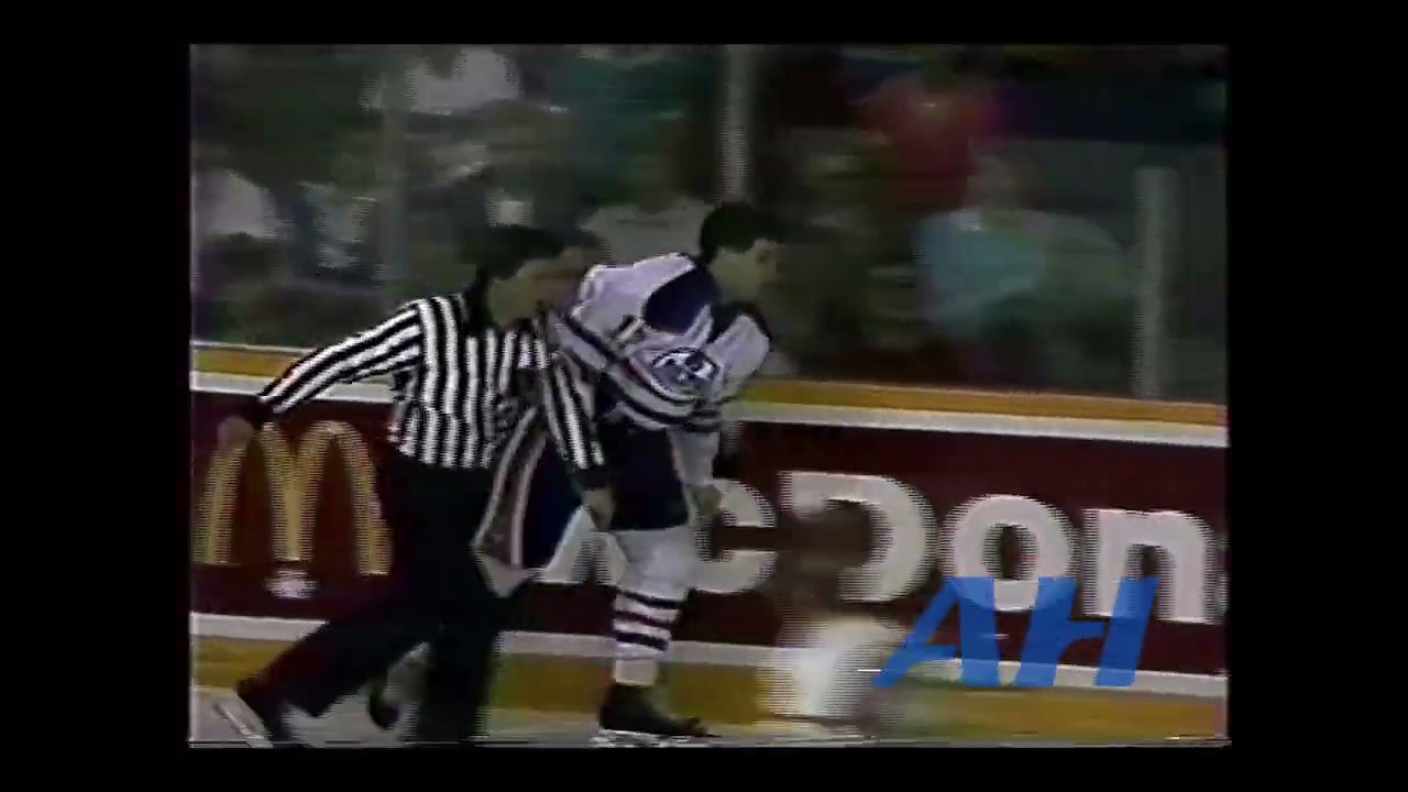 NHL Jan. 30, 1987 Dave Hunter,EDM v Larry DePalma,MIN Edmonton Oilers Minnesota North Stars