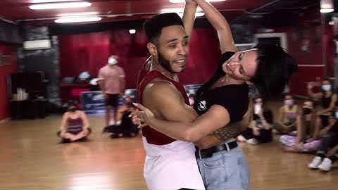 Brazilian Zouk improvisation by William and Irene at Mambo Swing Dance School