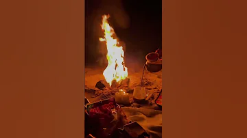 حي الله انسام الشتاء يوم أقبل علينا اجمل تفاصيله شبة النار وسوالف اللي تحب 