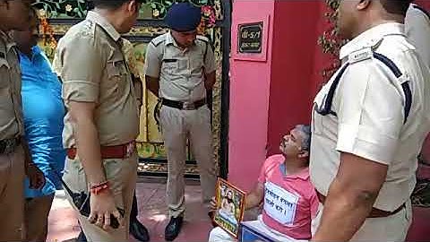 Activist Kunal Shukla staging dharna outside Minister