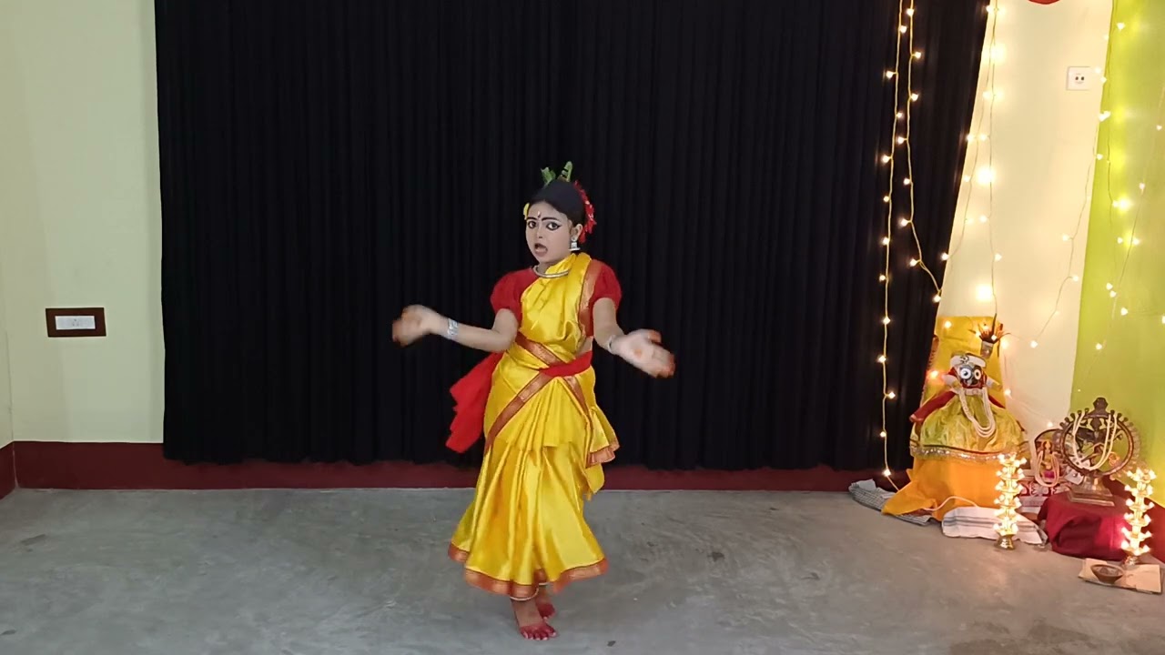 বিহুর  লগন ///লোক নৃত্য///নৃত্যে-বর্ণিতা ঢালী