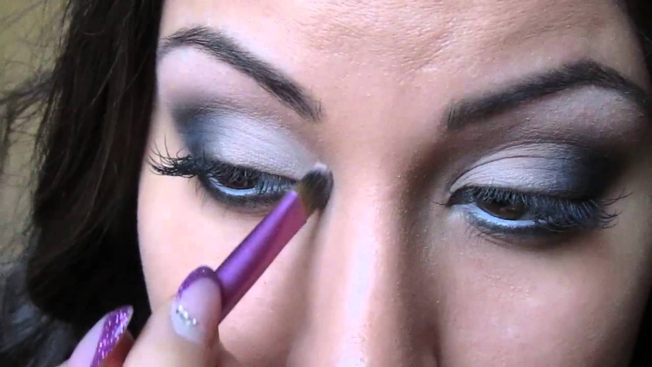 klasszikus füstös szem