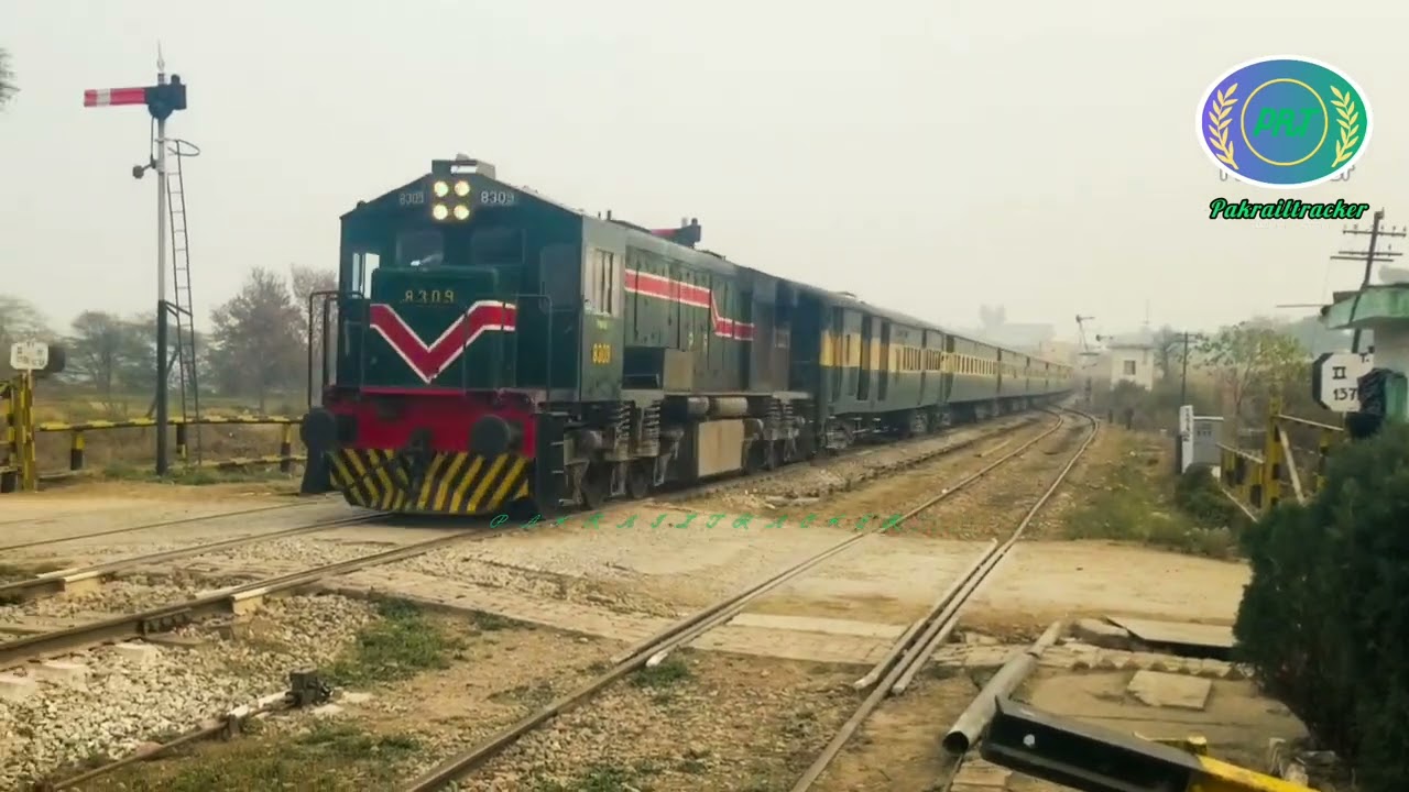 Fastest trains passing through Choakariala Day time/SaraiAlamgir.